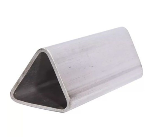 Треугольные трубы в Гродно для строительства и металлоконструкций